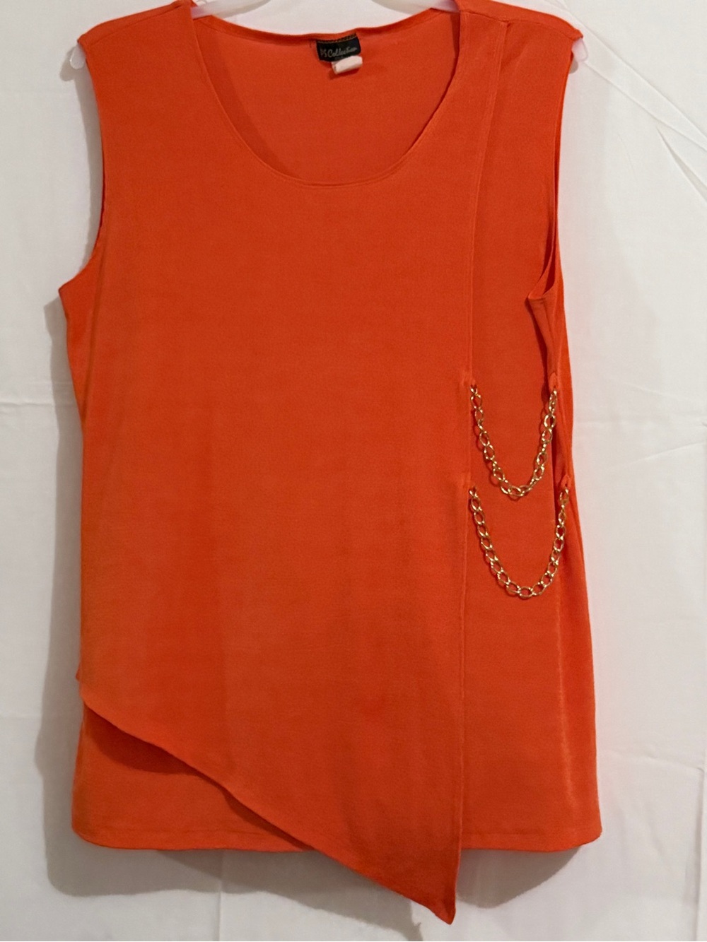 SD Collection Orange Sleeveless Top with Gold Chain Accent